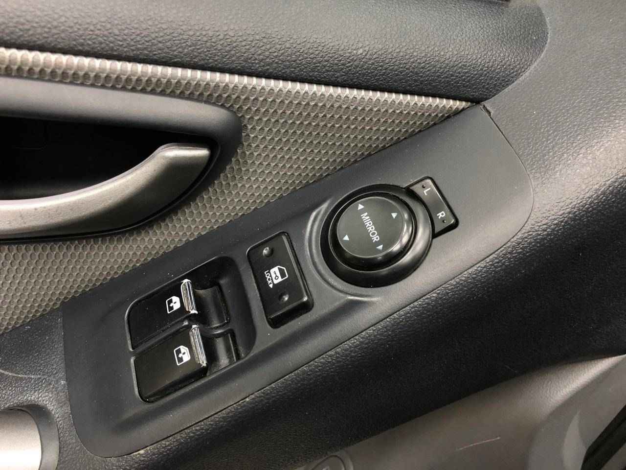 Hyundai Grand Starex, I