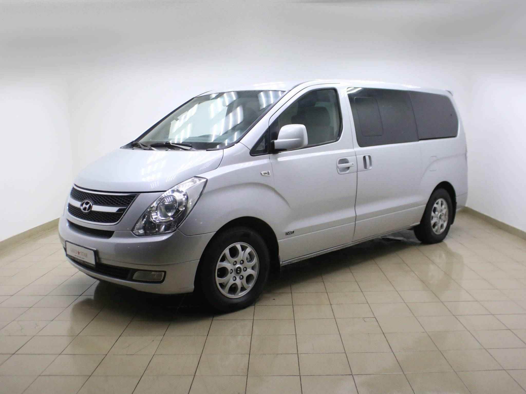 Hyundai Grand Starex, I