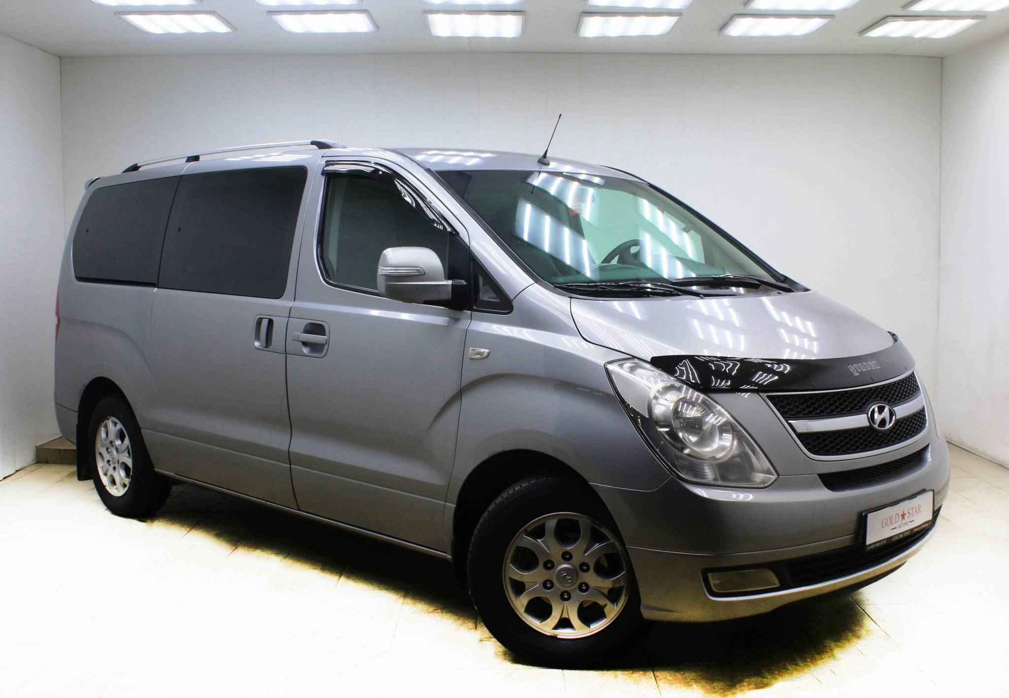 Hyundai Grand Starex, I