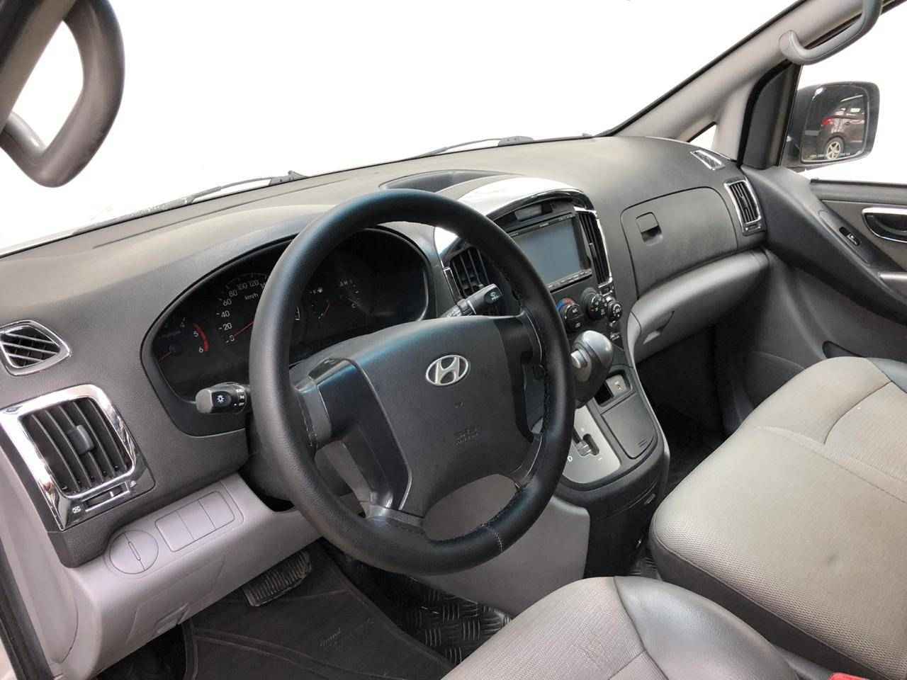 Hyundai Grand Starex, I