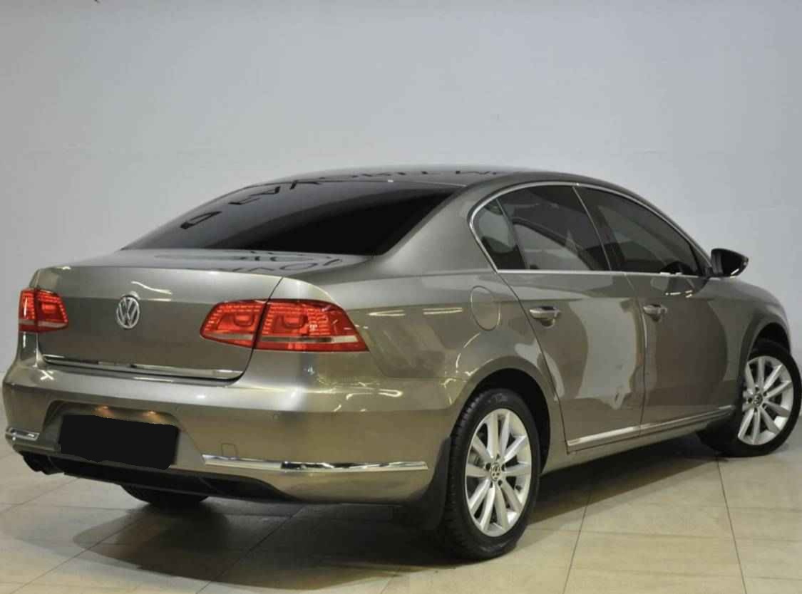 Volkswagen Passat, B7