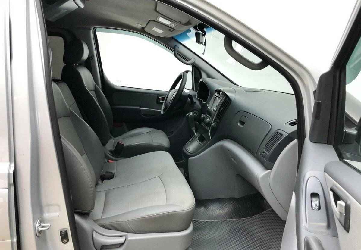 Hyundai Grand Starex, I