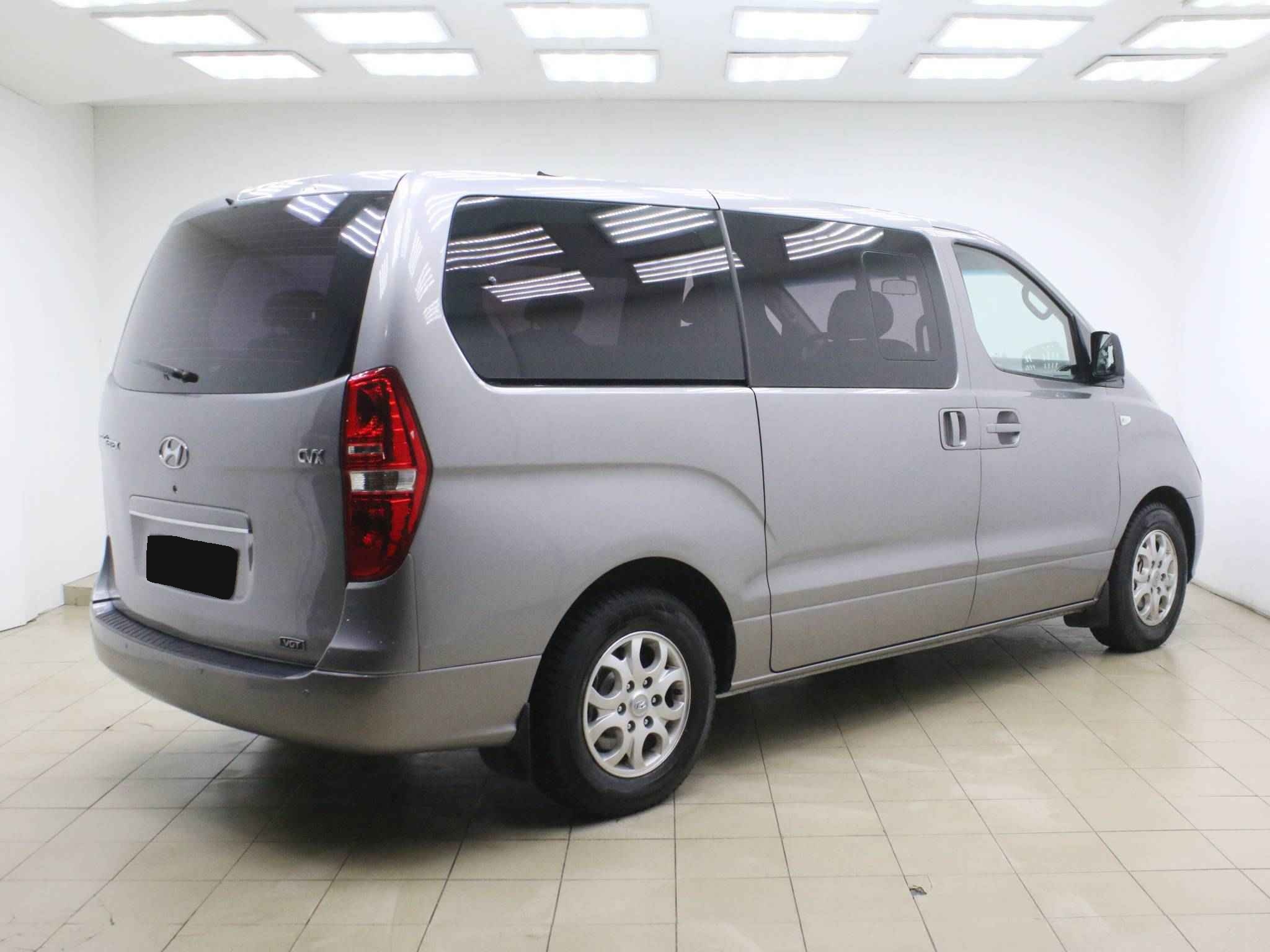 Hyundai Grand Starex, I