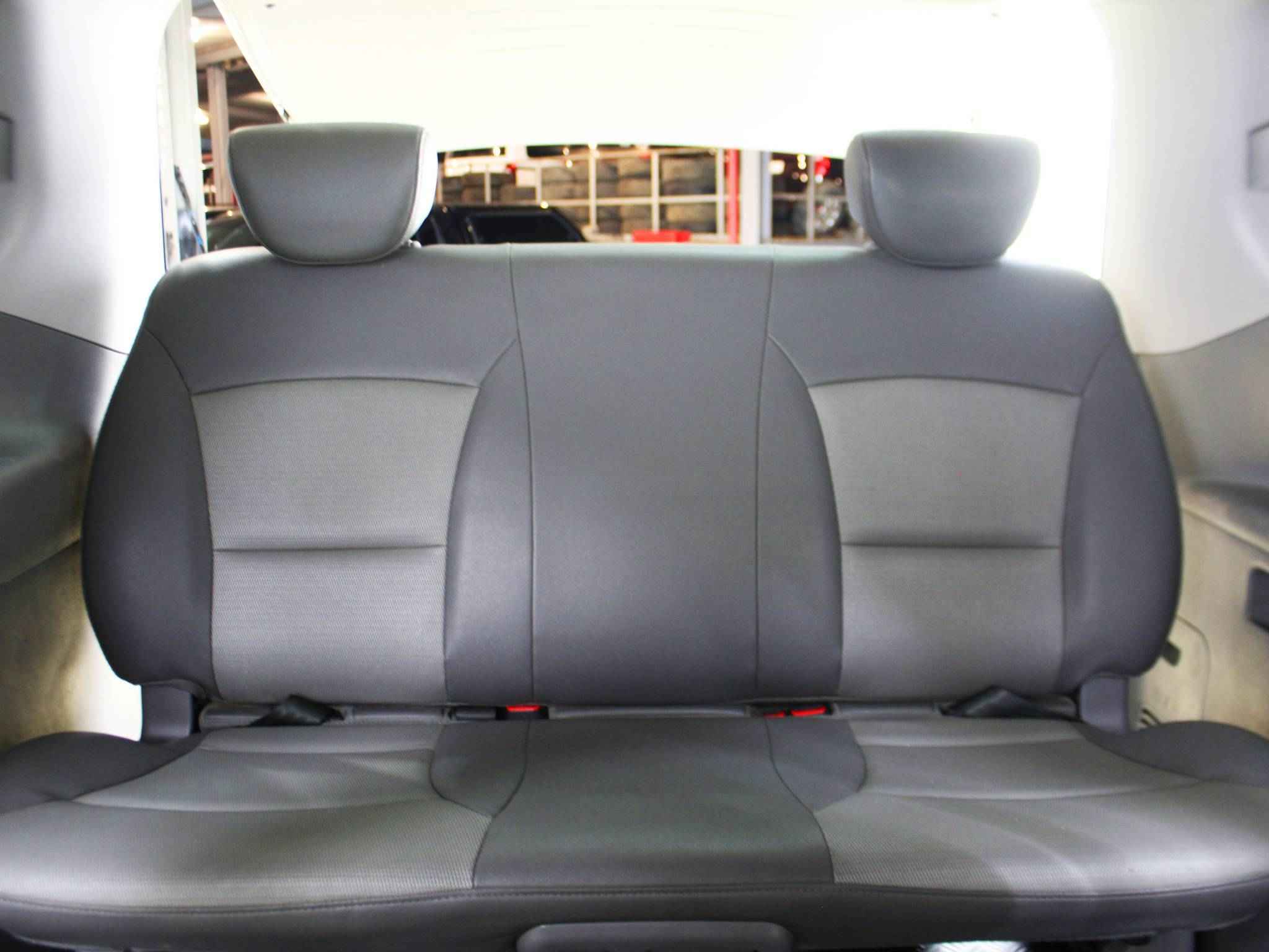 Hyundai Grand Starex, I