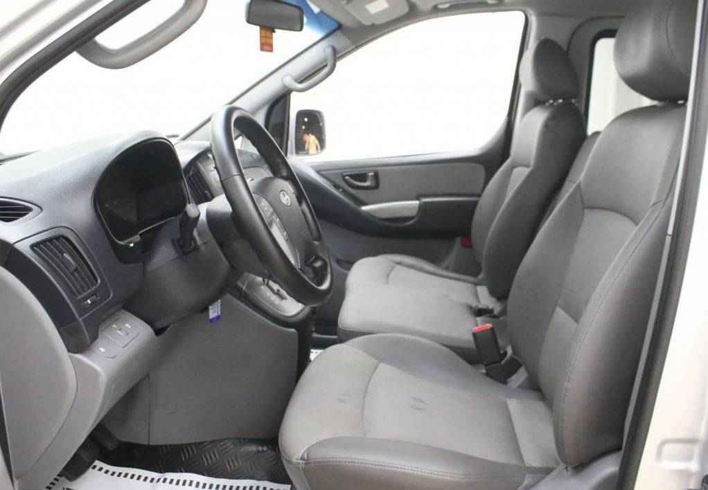 Hyundai Grand Starex, I