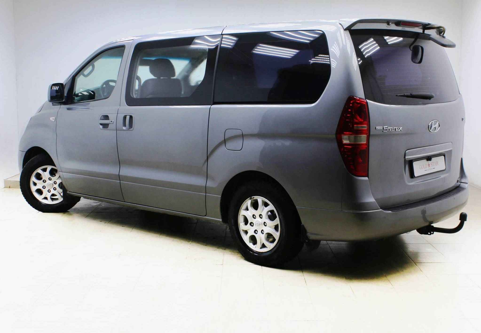 Hyundai Grand Starex, I