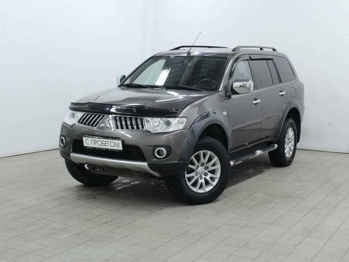 Mitsubishi Pajero Sport, II