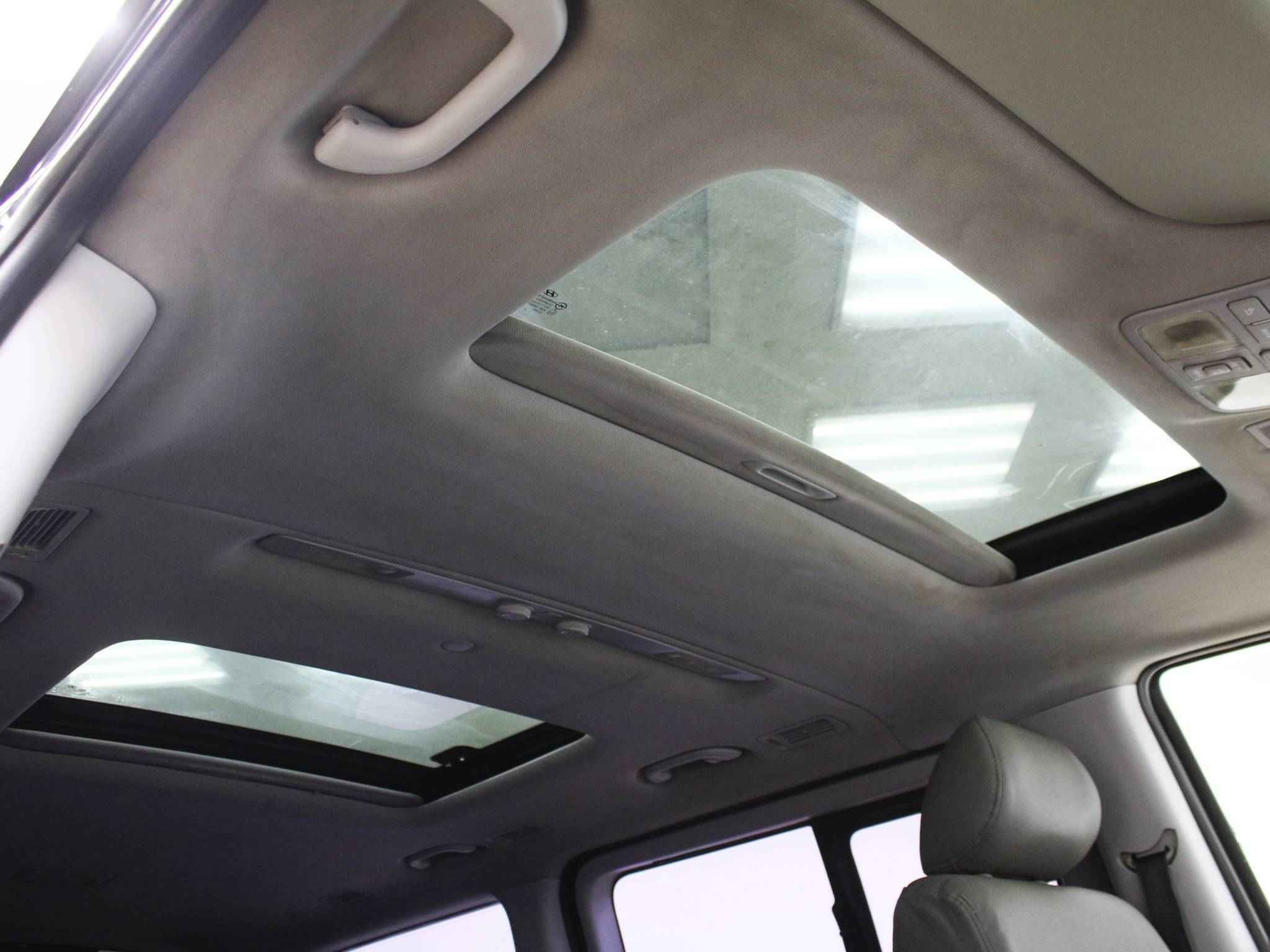 Hyundai Grand Starex, I