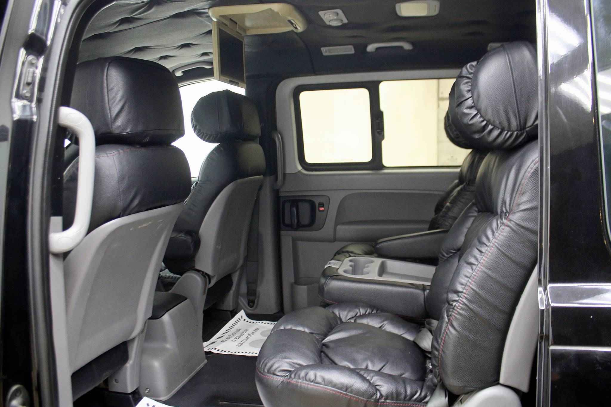 Hyundai Grand Starex, I