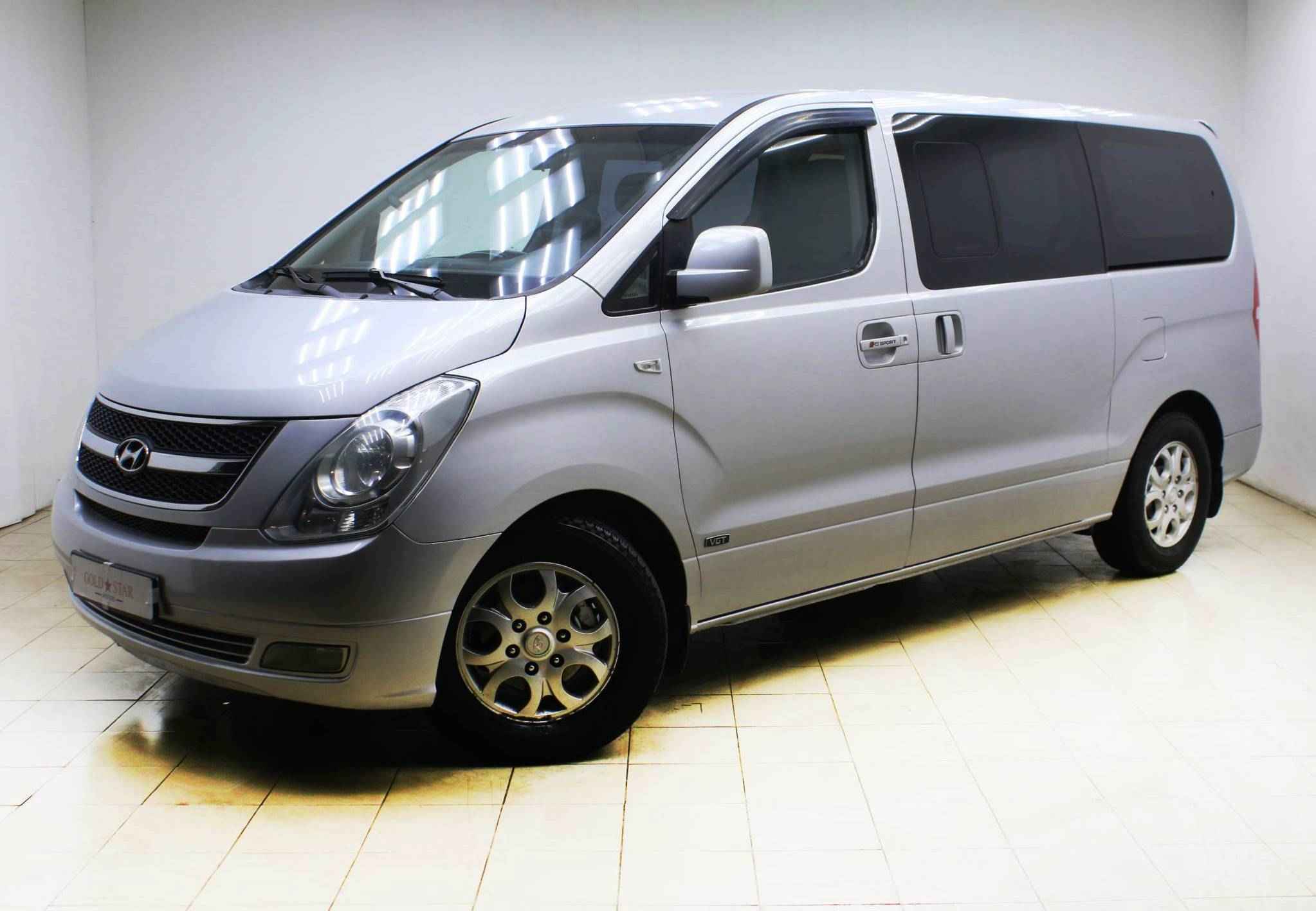 Hyundai Grand Starex, I