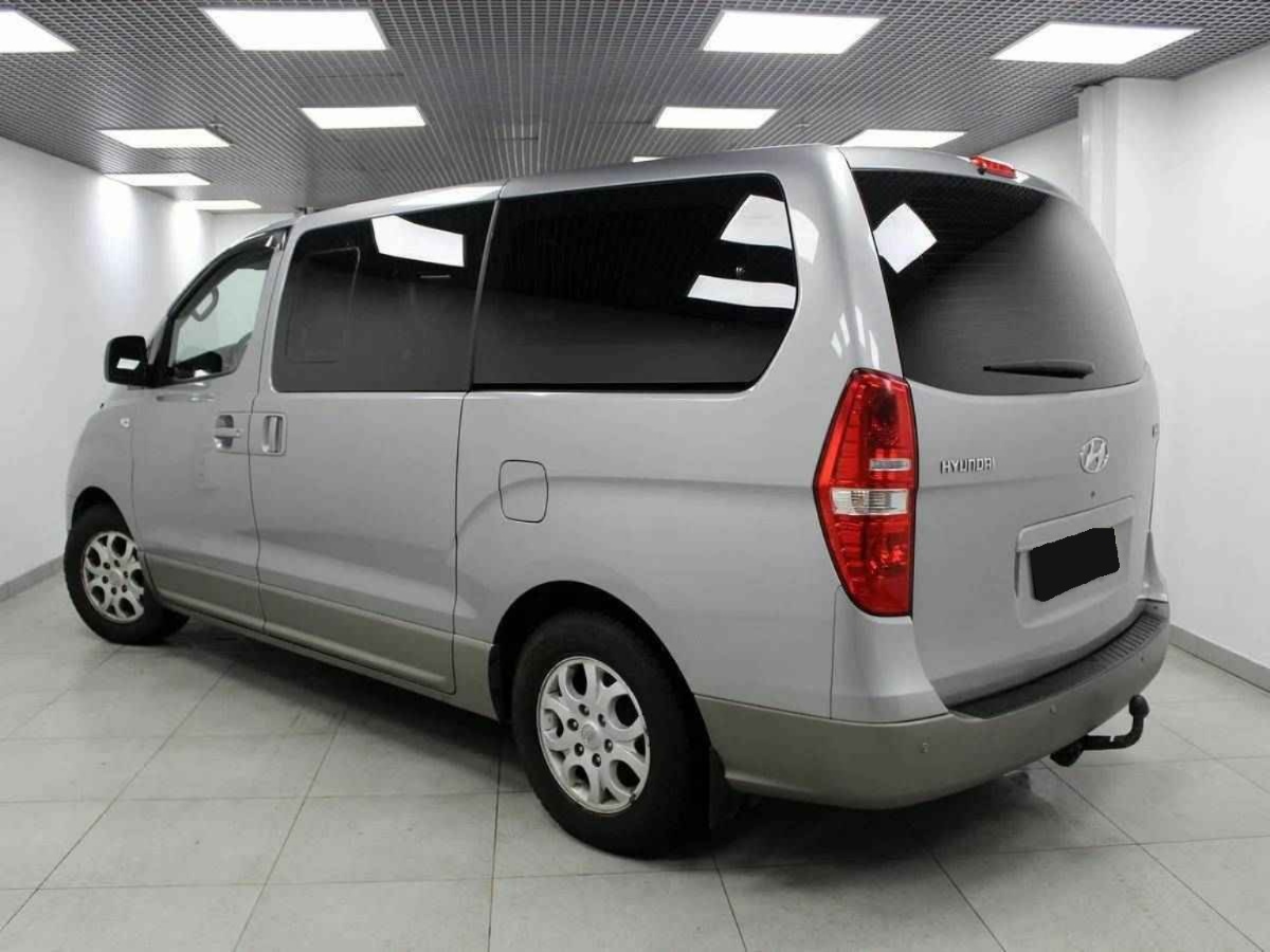 Hyundai Grand Starex, I