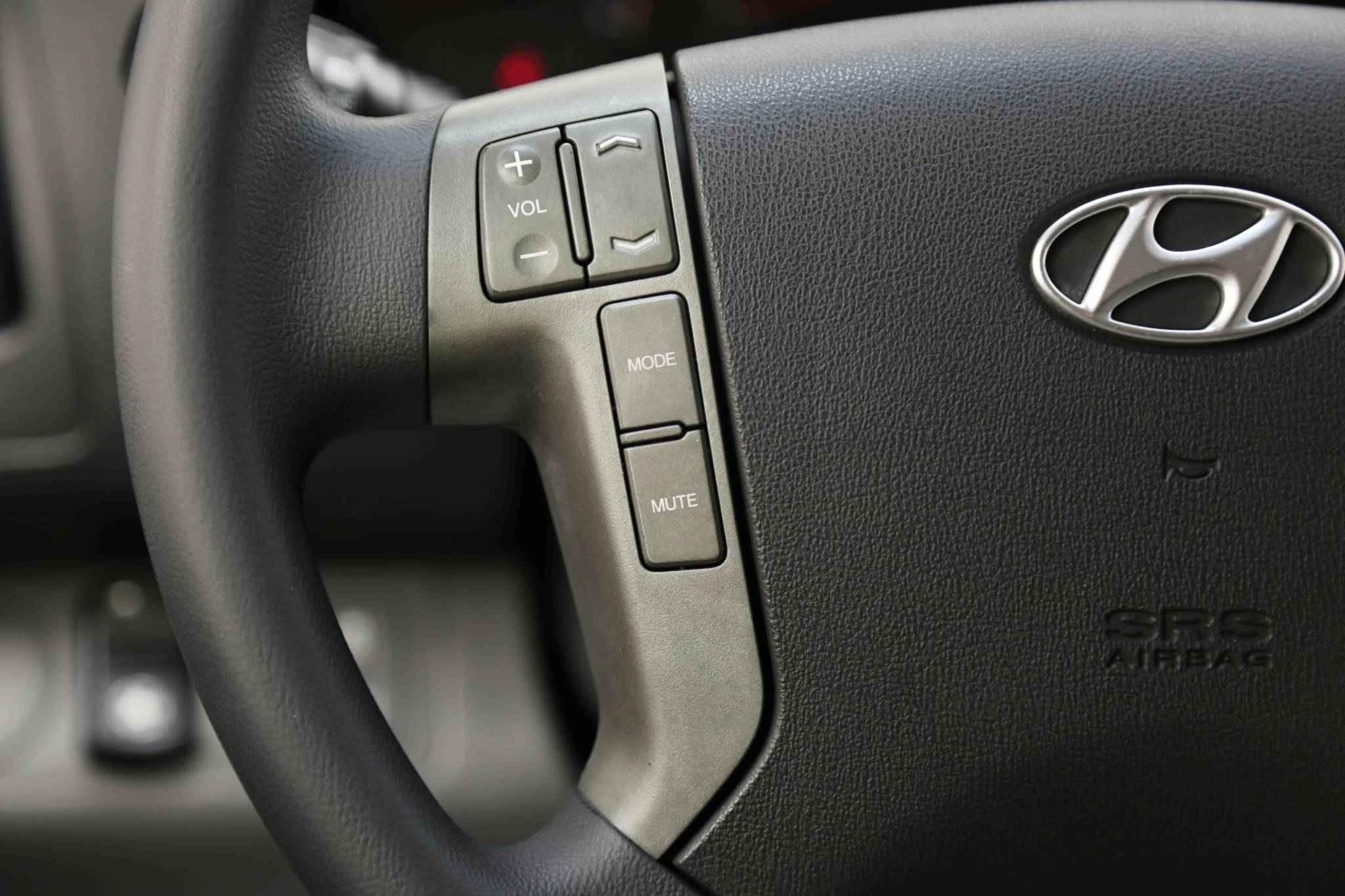 Hyundai Grand Starex, I