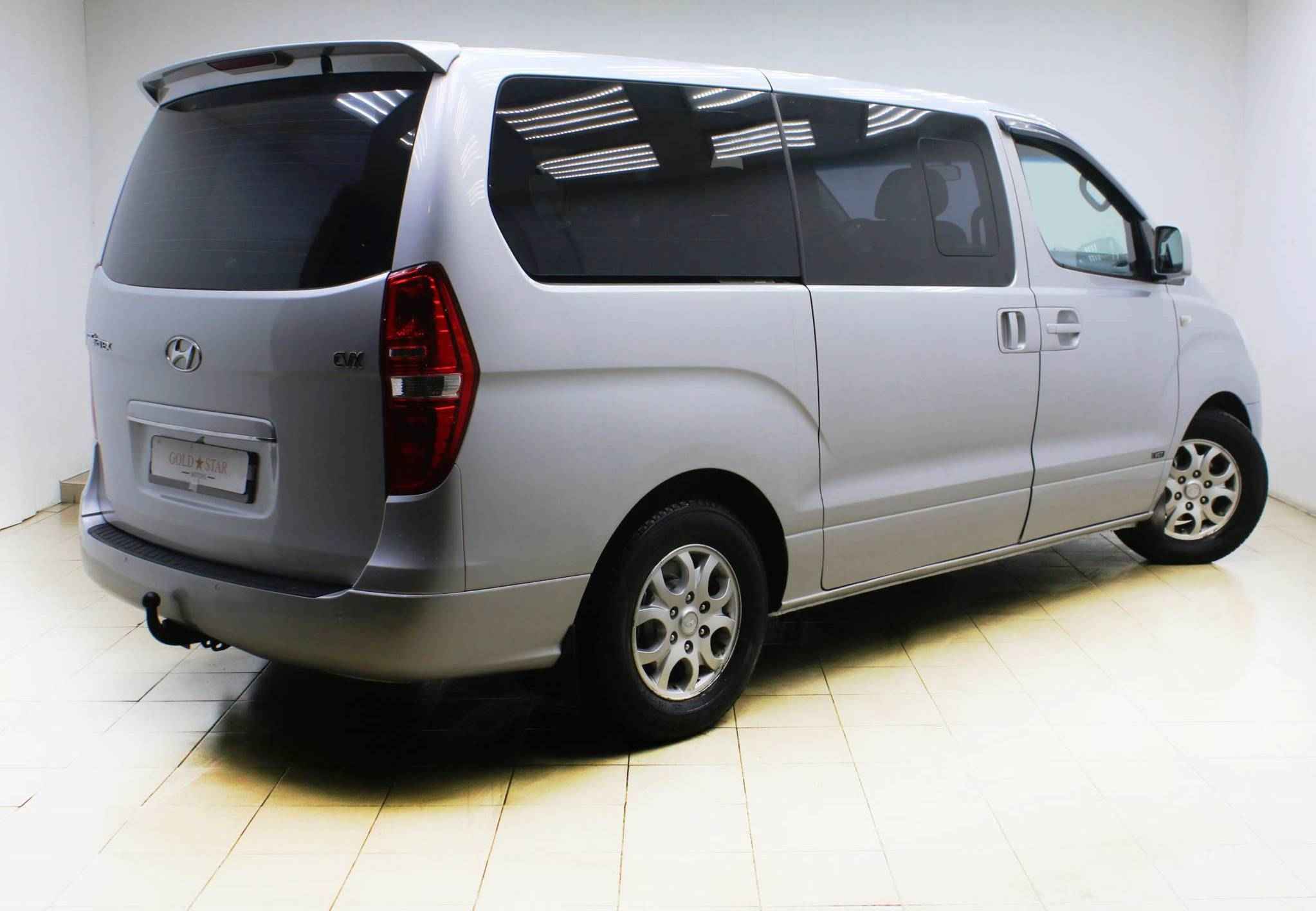 Hyundai Grand Starex, I