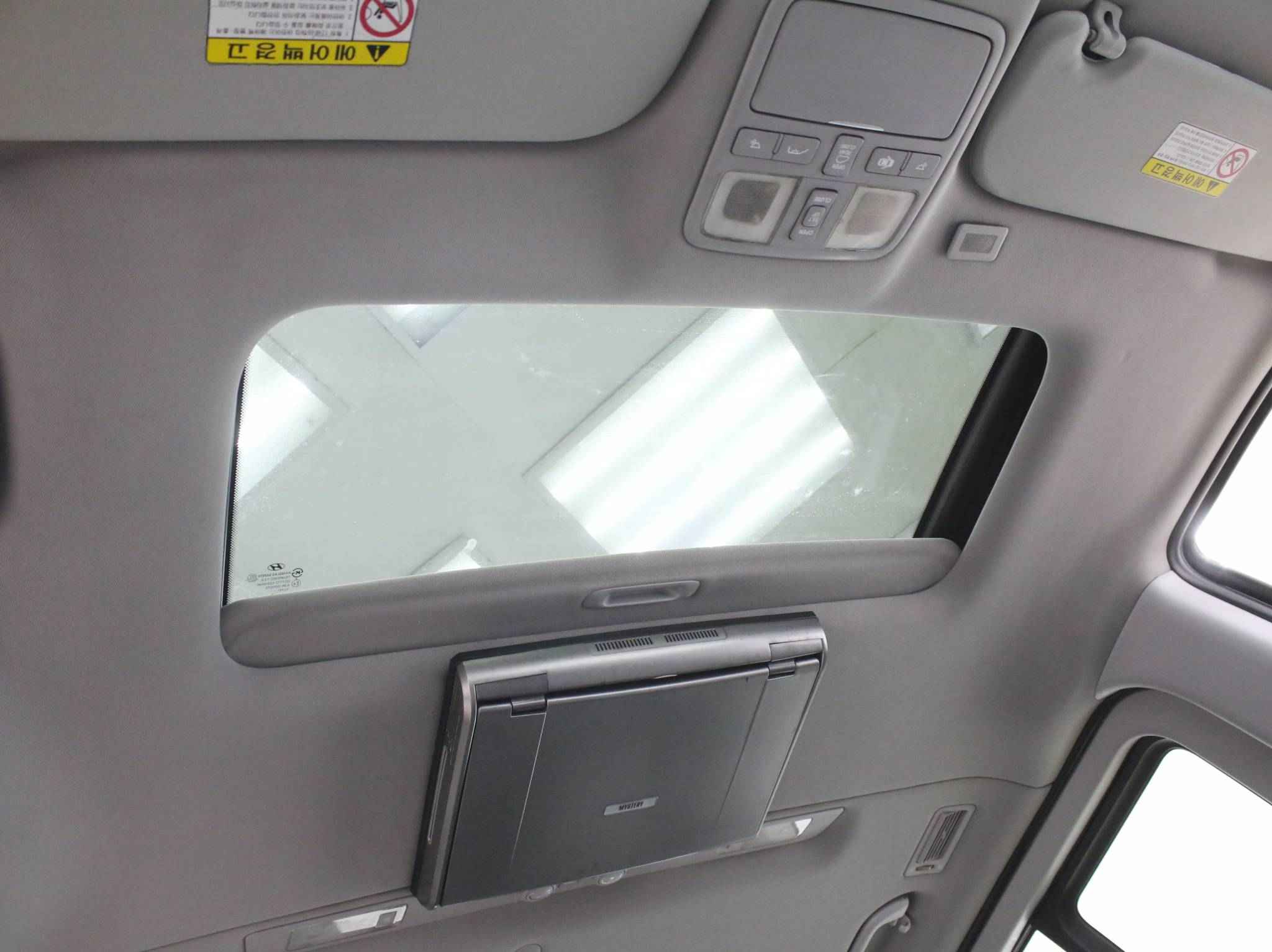 Hyundai Grand Starex, I