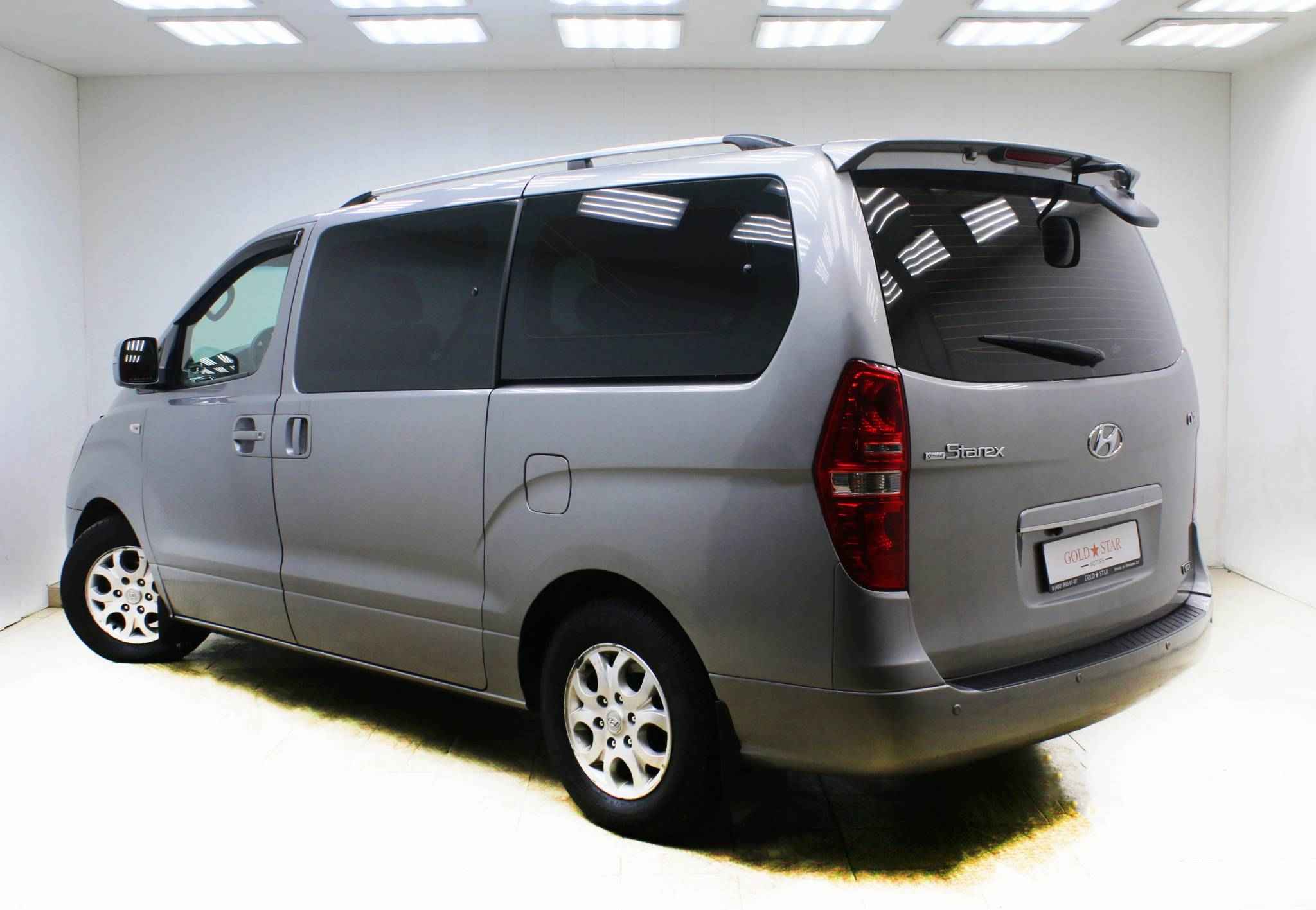 Hyundai Grand Starex, I