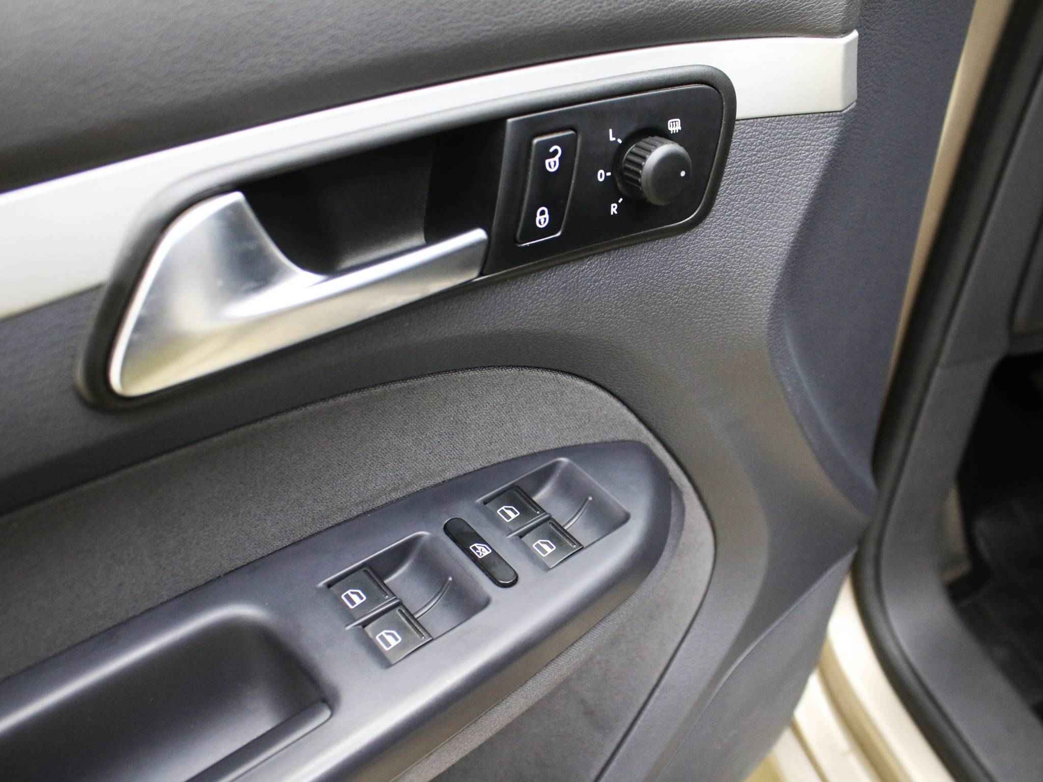 Volkswagen Touran, II