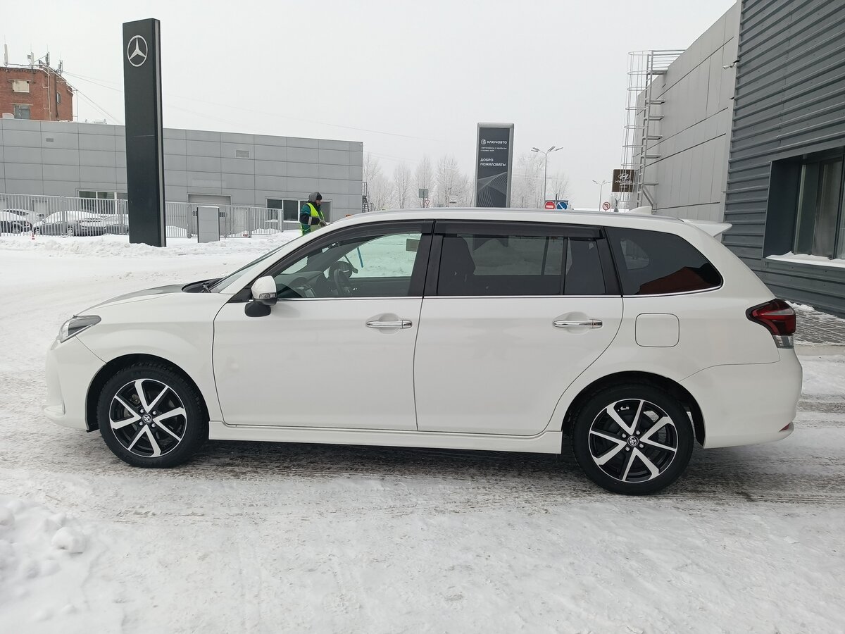 Toyota Corolla Fielder, 2018