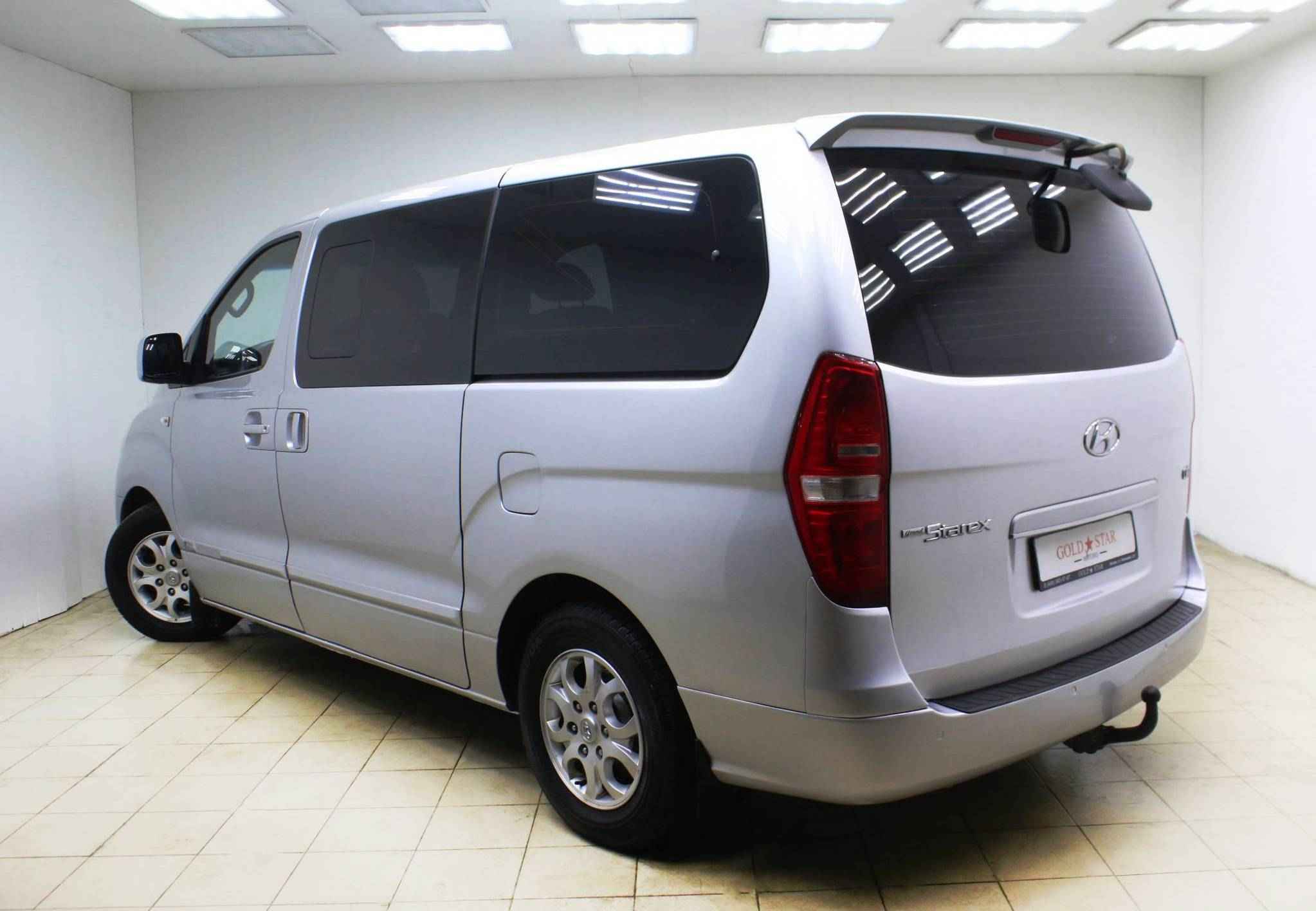 Hyundai Grand Starex, I
