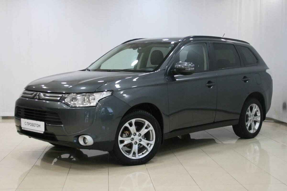 Mitsubishi Outlander, III