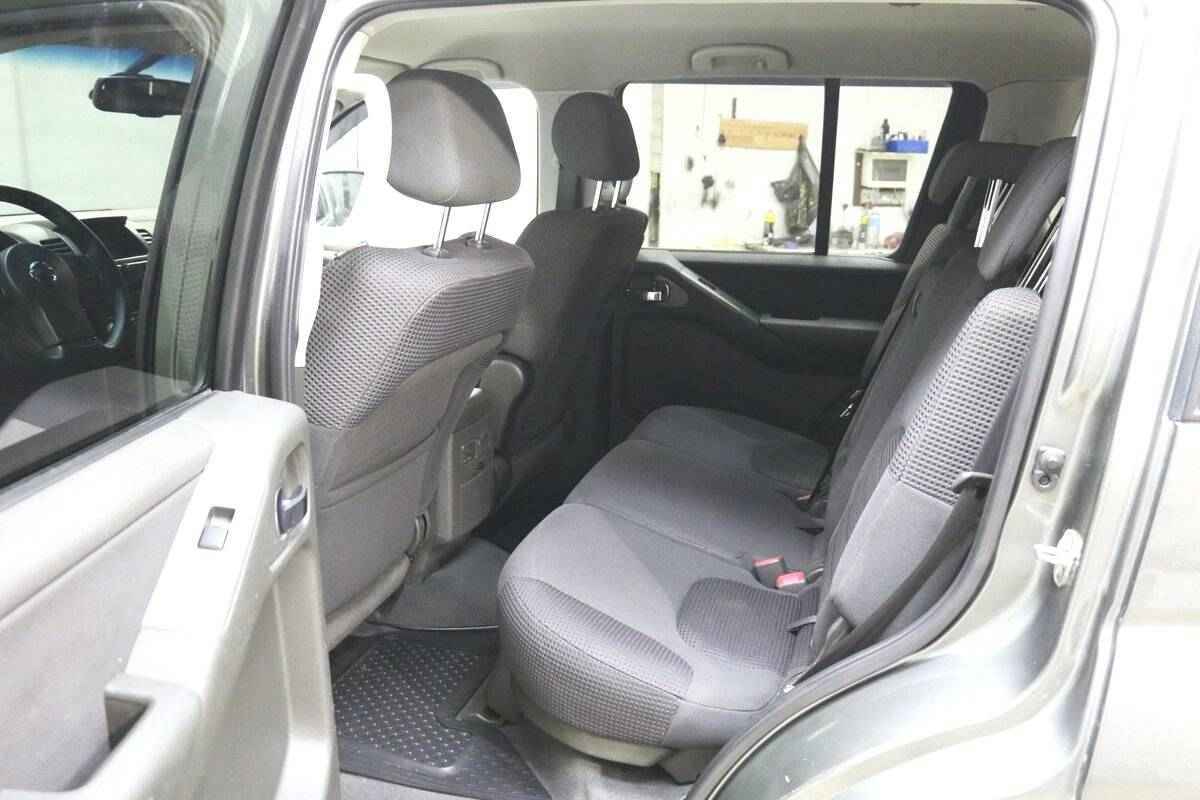 Nissan Pathfinder, III