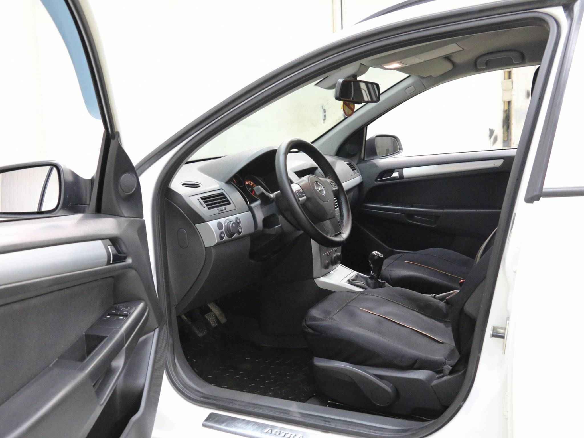 Opel Astra, H Рестайлинг