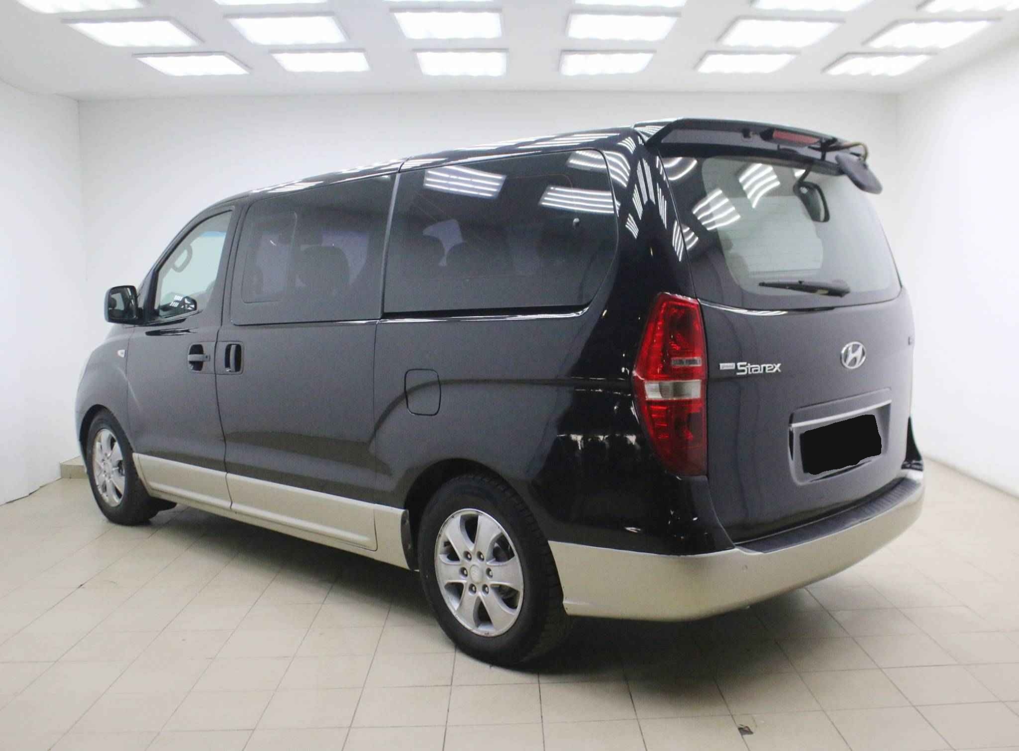 Hyundai Grand Starex, I