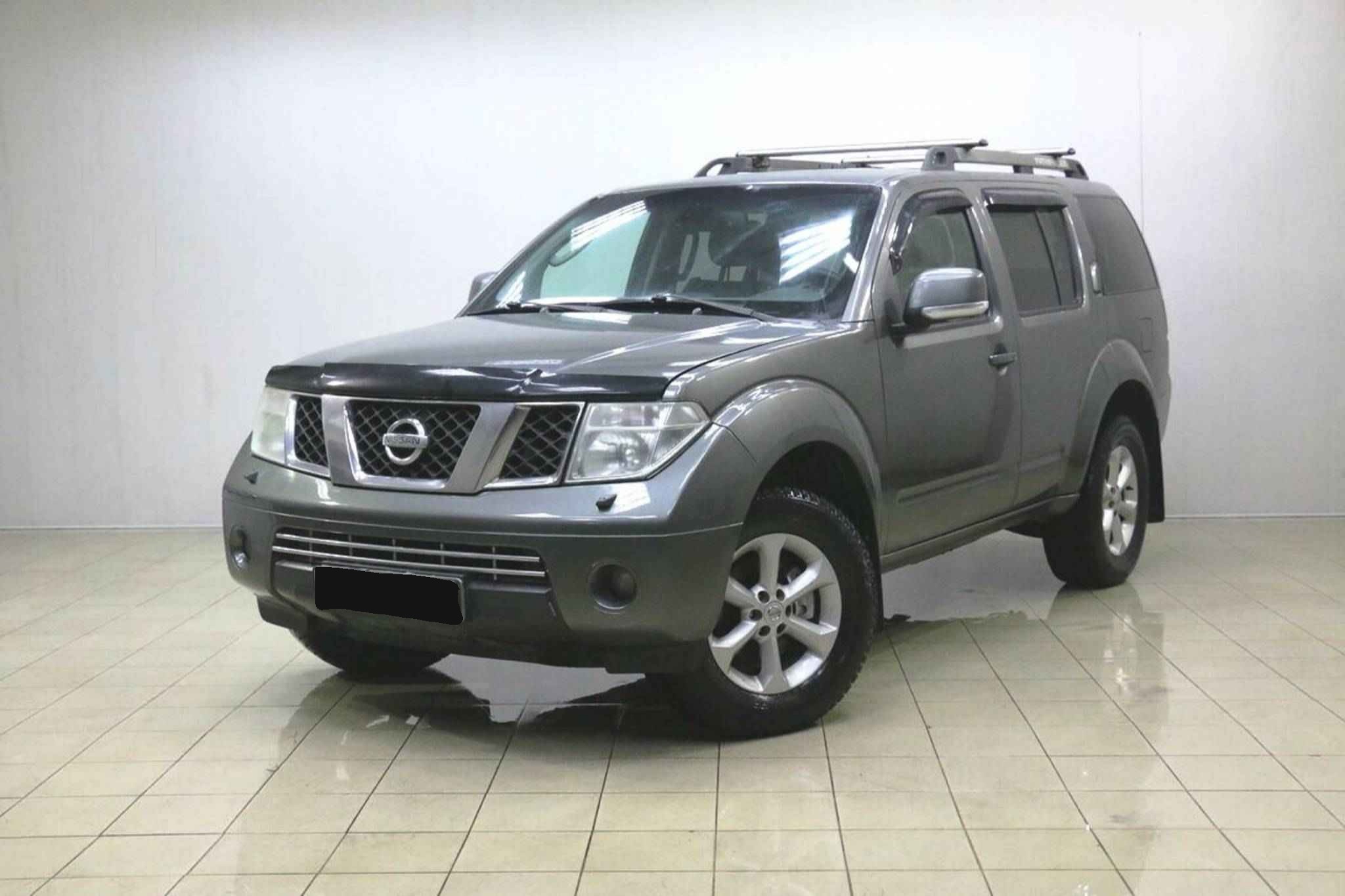 Nissan Pathfinder, III