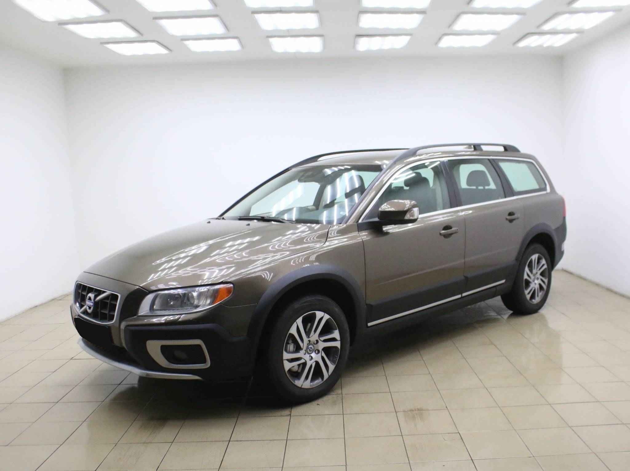 Volvo XC70, II