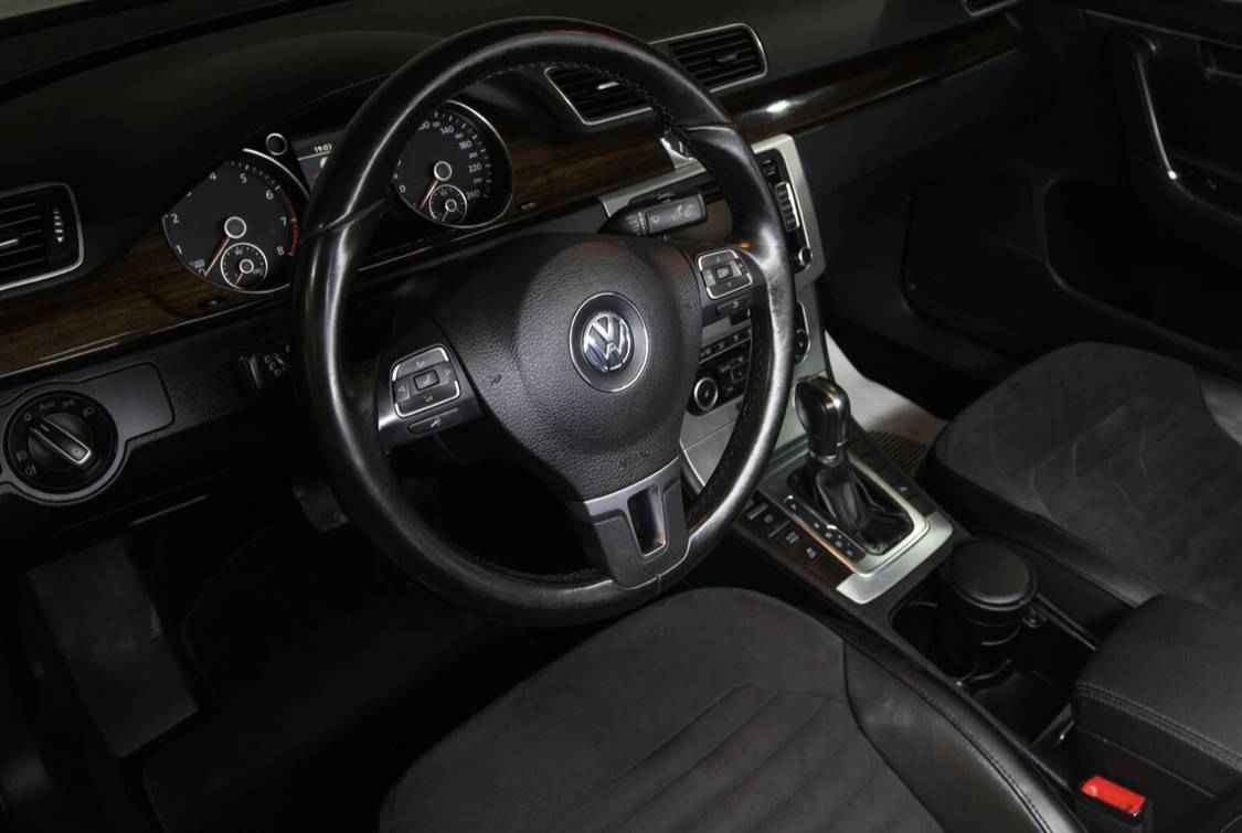 Volkswagen Passat, B7