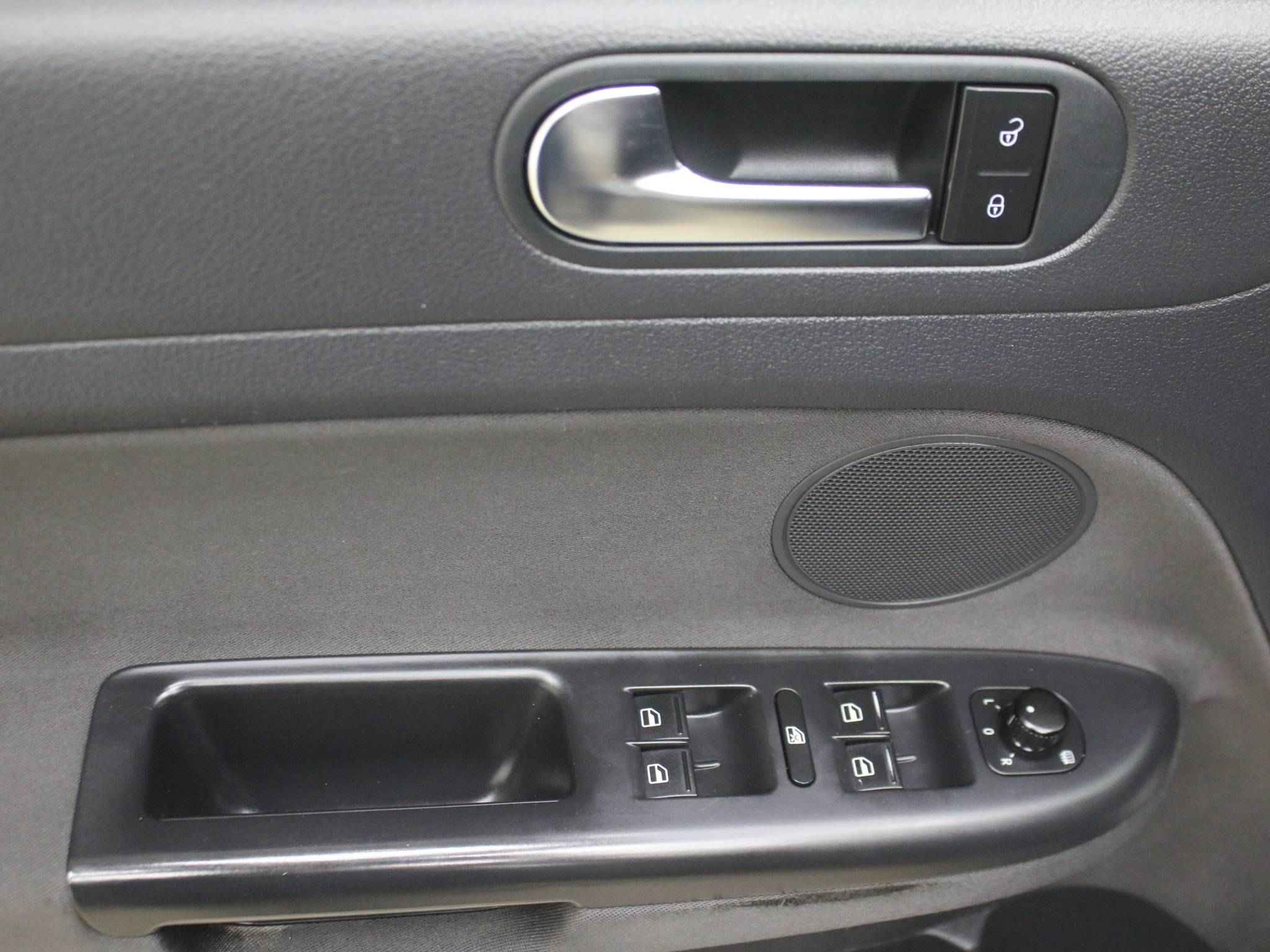 Volkswagen Golf Plus, II