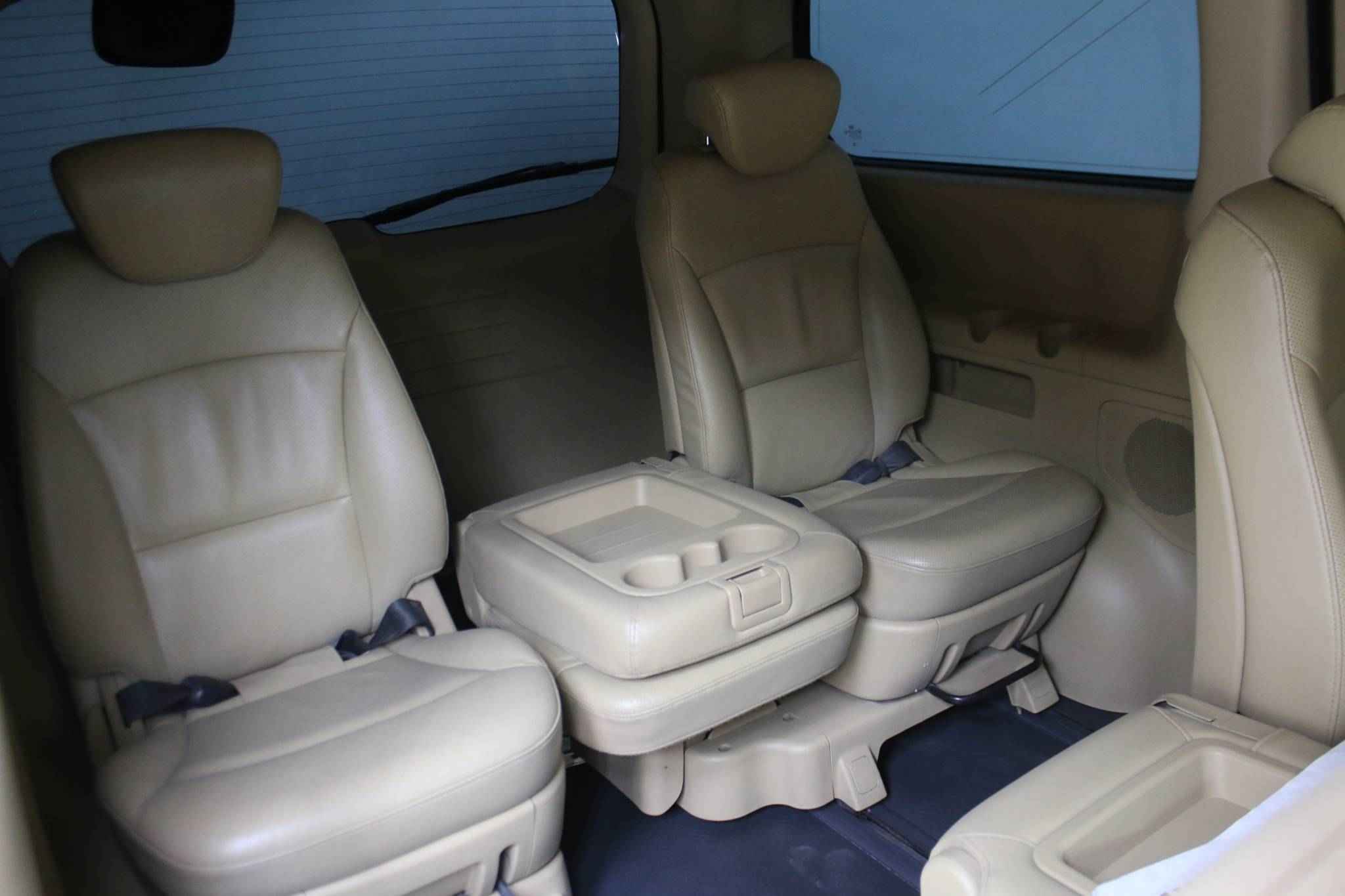 Hyundai Grand Starex, I