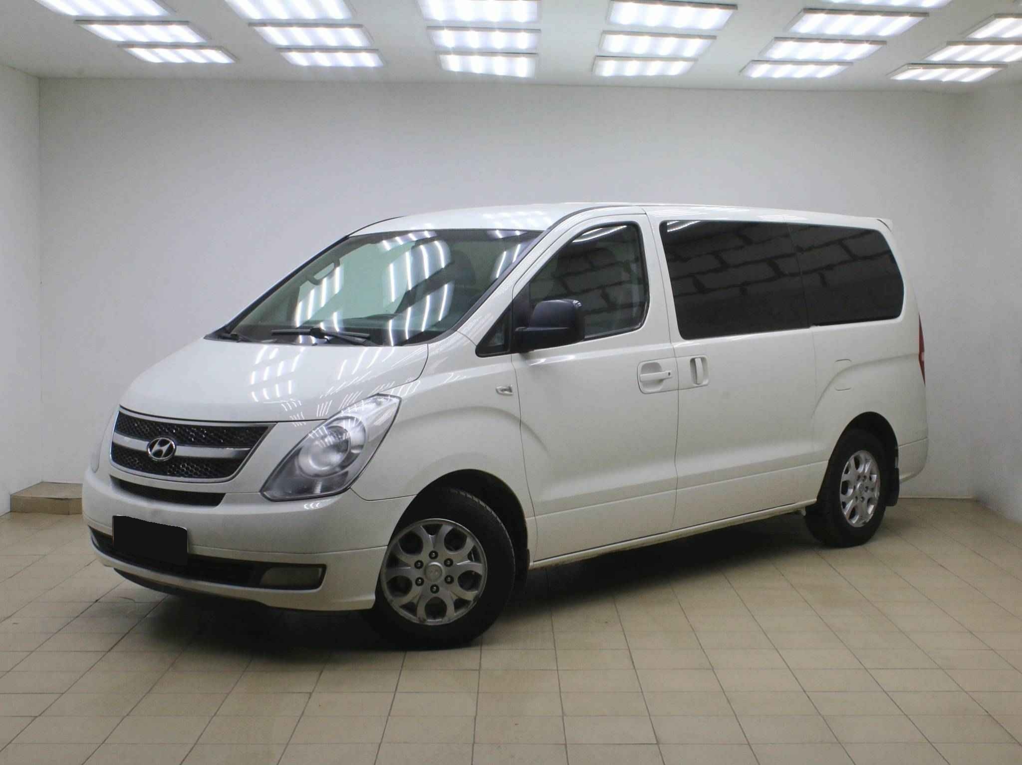 Hyundai Grand Starex, I