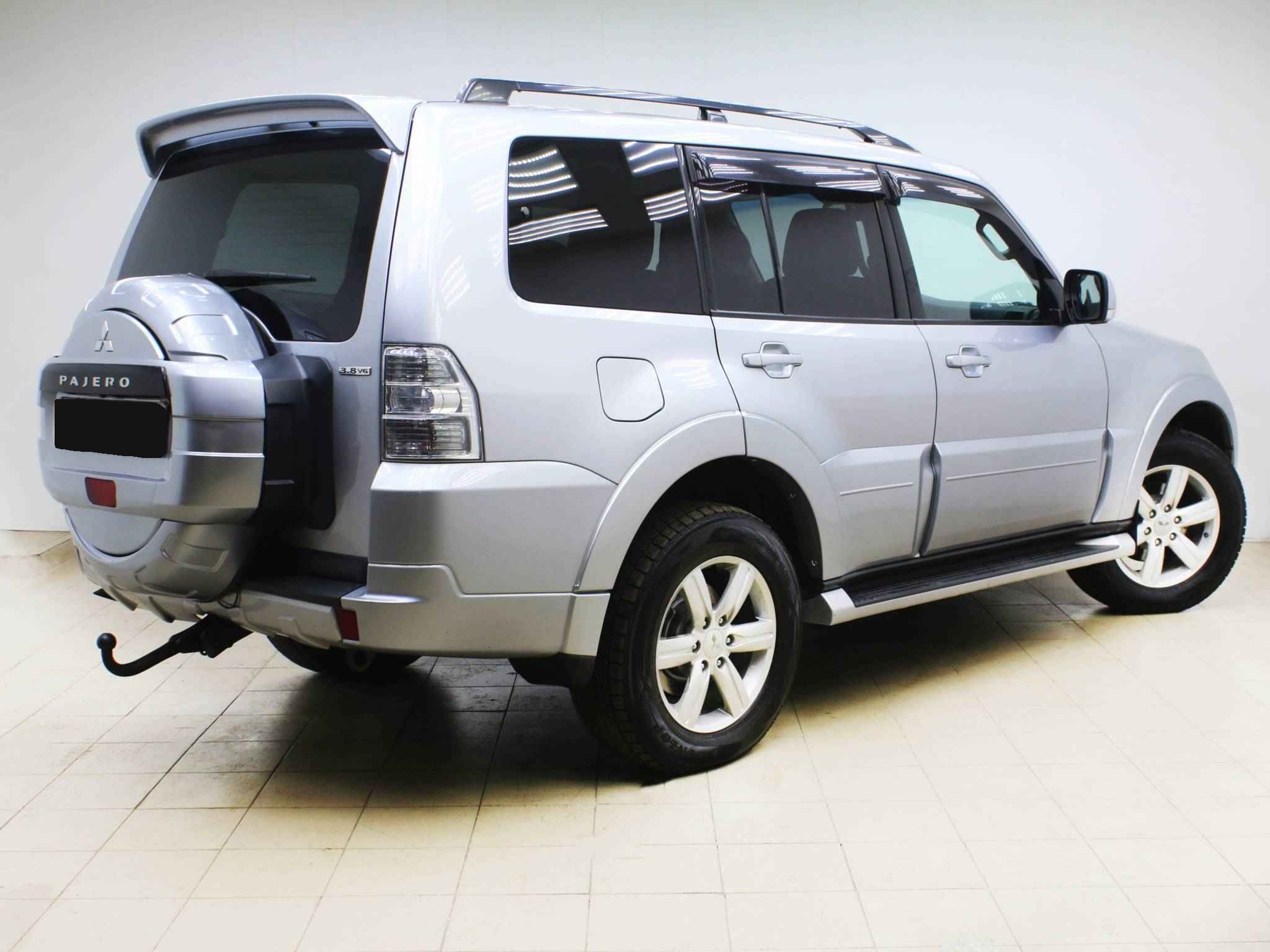 Mitsubishi Pajero, IV Рестайлинг 1