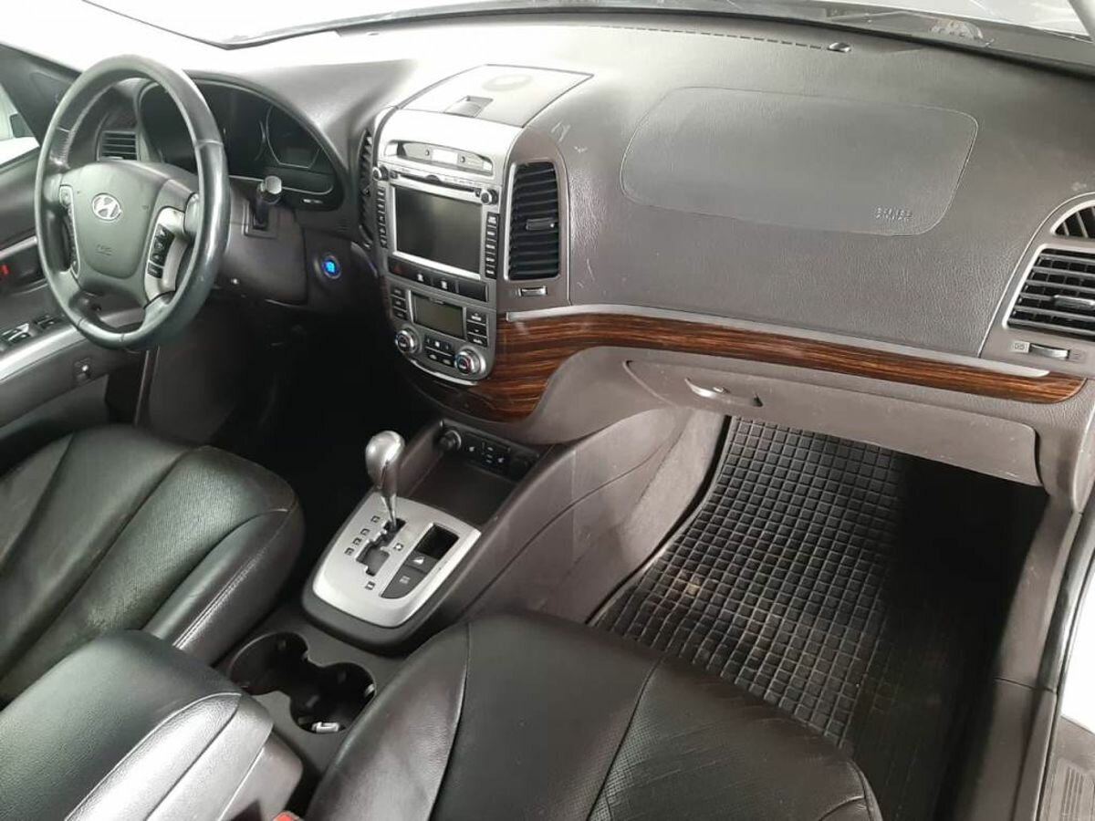 Hyundai Santa Fe, 2011