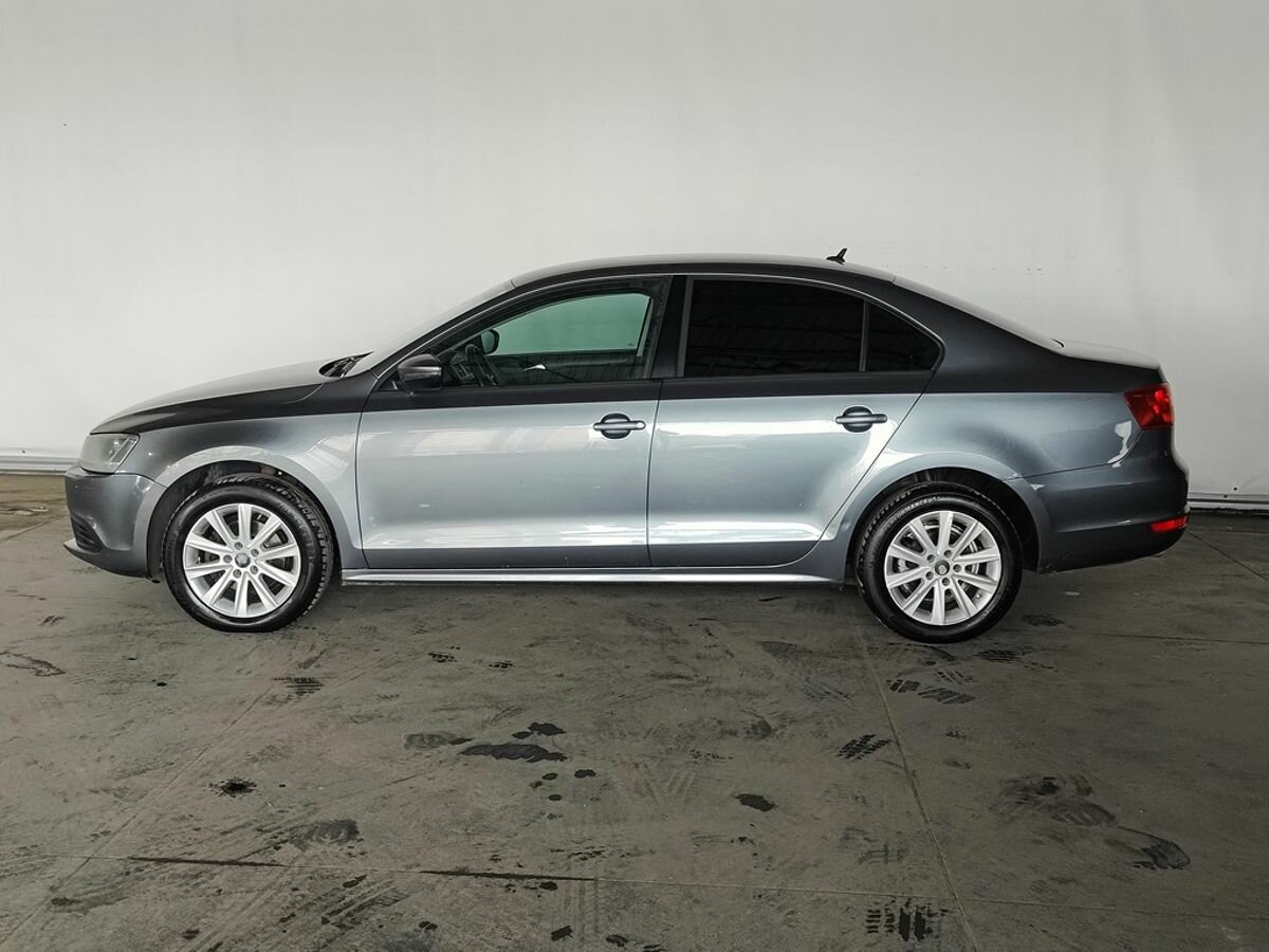 Volkswagen Jetta, 2013