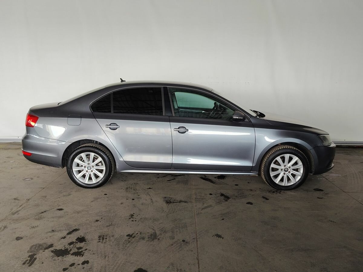 Volkswagen Jetta, 2013