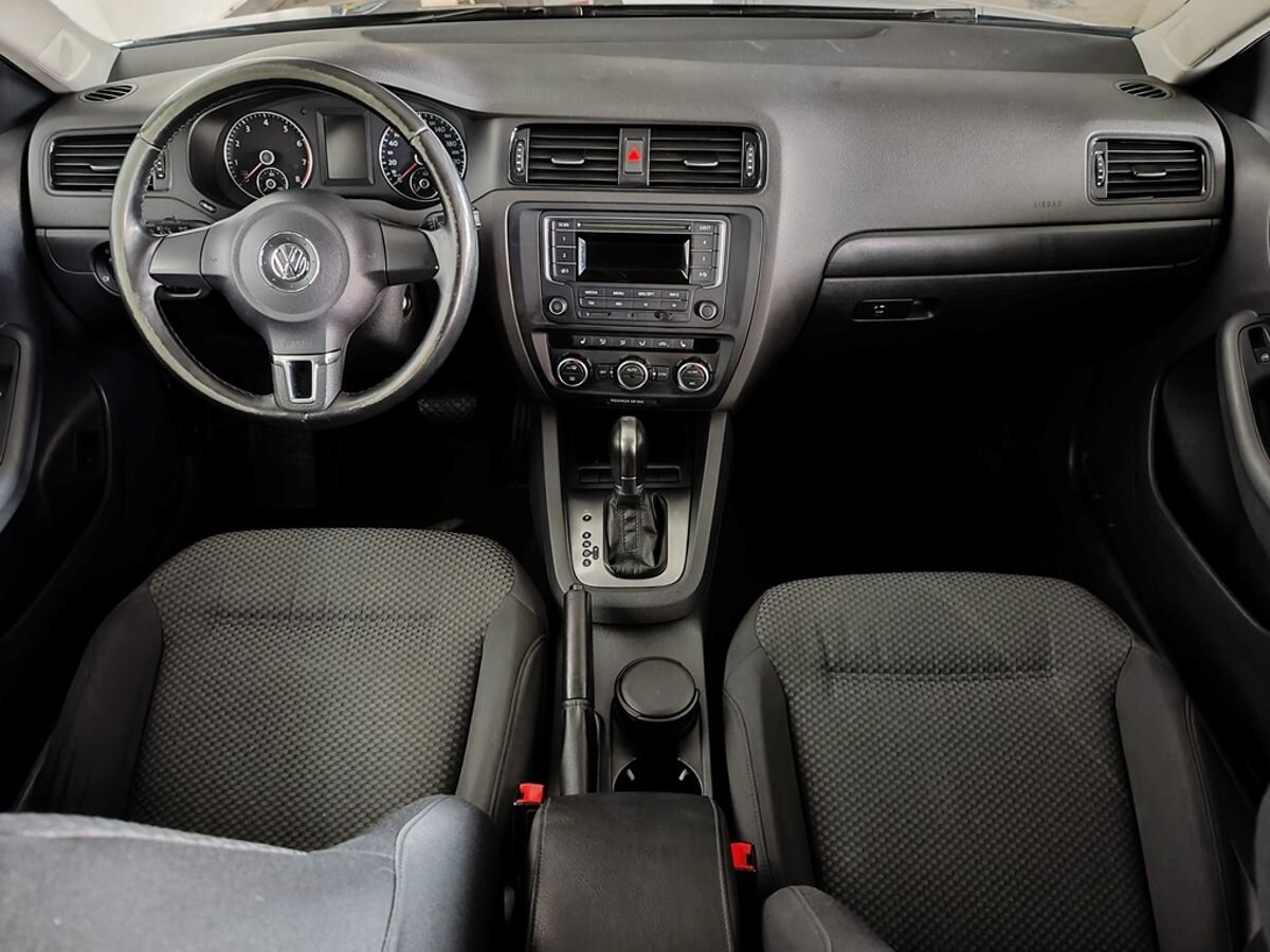 Volkswagen Jetta, 2013