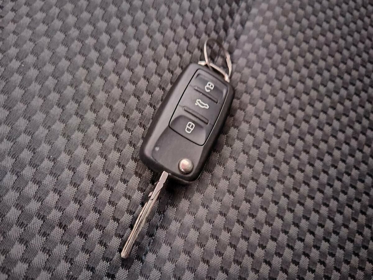 Volkswagen Jetta, 2013