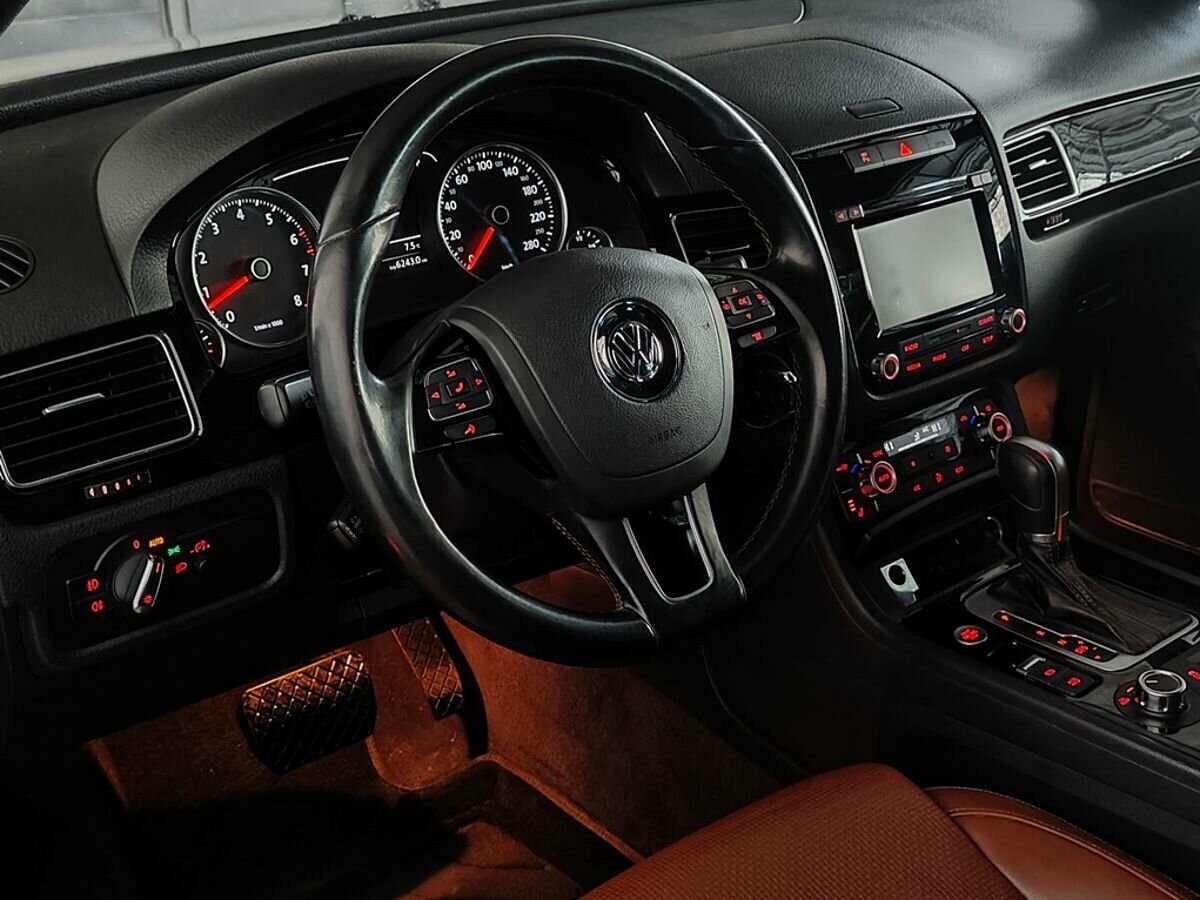Volkswagen Touareg, 2014