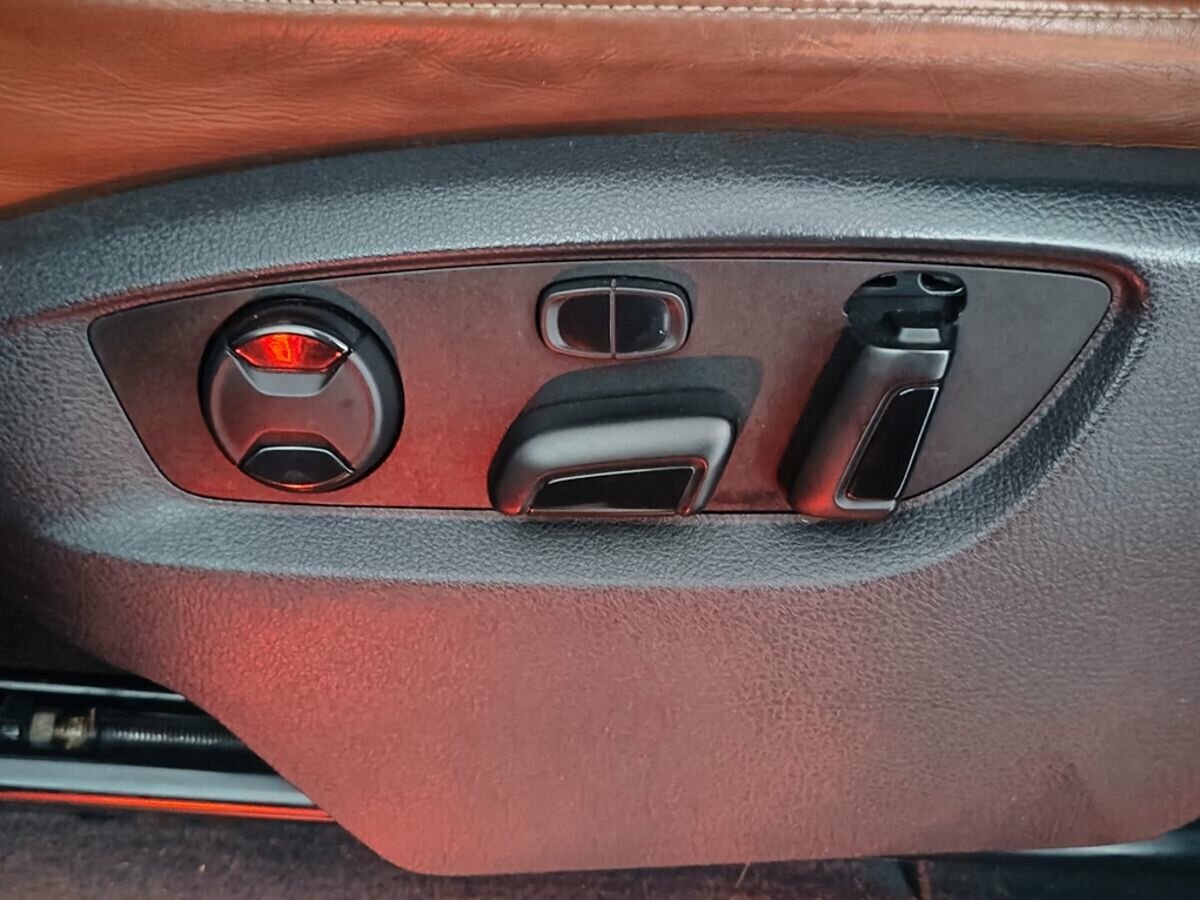 Volkswagen Touareg, 2014